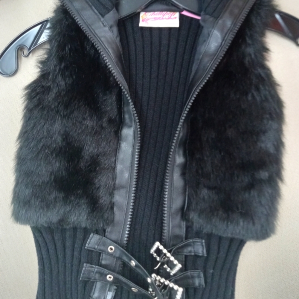 SOLD - Faux Fur Kid's Vest!